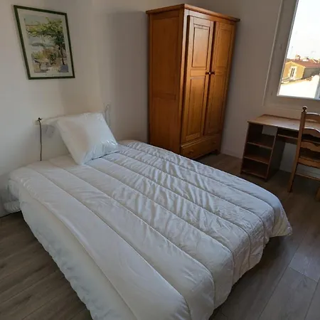 Welcome To The Heart Of La Chaume District Apartment